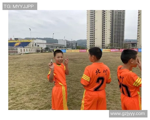 小飞哥足球明星的成长之路与梦想追逐的精彩故事